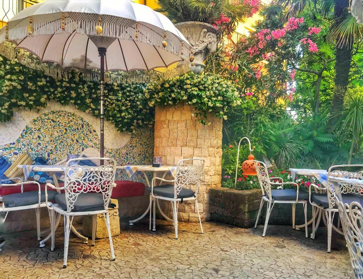 Milton Boutique Hotel - Adults Only Lido di Jesolo Exterior foto